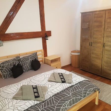 Apartament Eminescu 1 เมดิอาช ภายนอก รูปภาพ