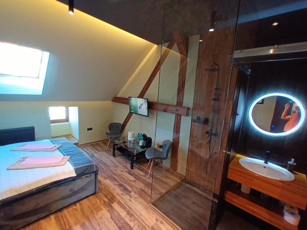 Apartament Eminescu 1 เมดิอาช ภายนอก รูปภาพ